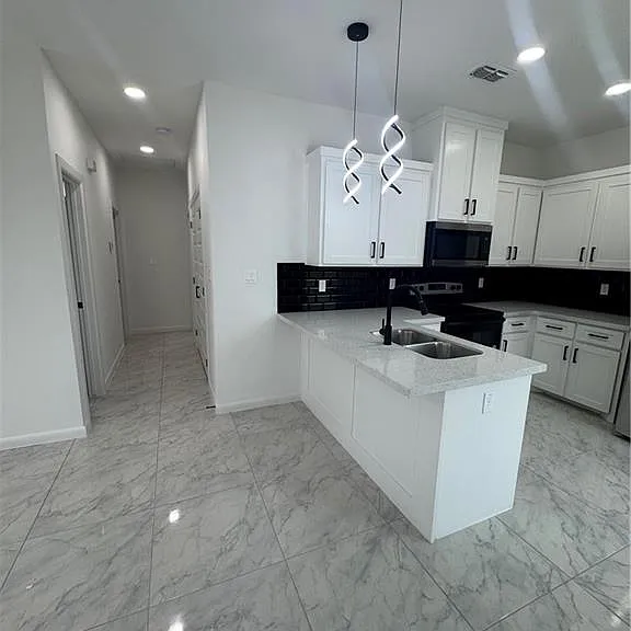 5804 Notre Dame Ave #3 — Photo 4