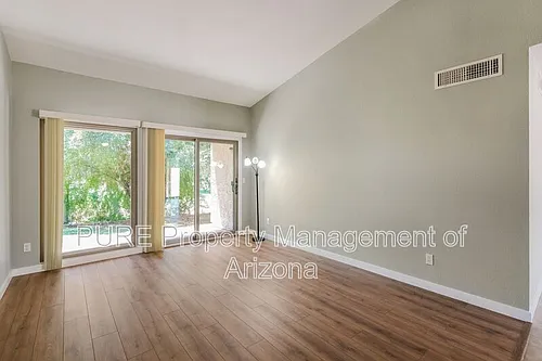 4709 W Continental Dr Photo 1