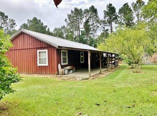 16 Robey Jefferson Rd, Jayess, MS 39641