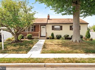 21 Kay Rd, Hamilton, NJ 08620