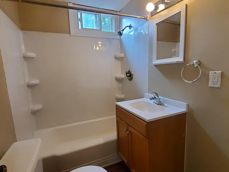 520 Burroughs Ave — Photo 26