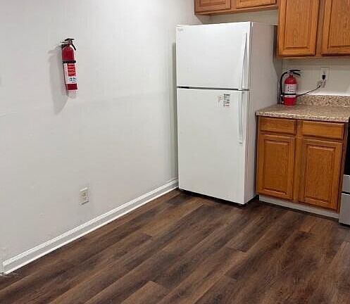 3rd image of 69 Vanderbilt Ct