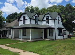 315 W 3rd Ave, Garnett, KS 66032