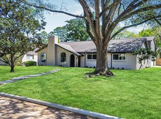 2002 Shadow Bend Dr, Houston, TX 77043