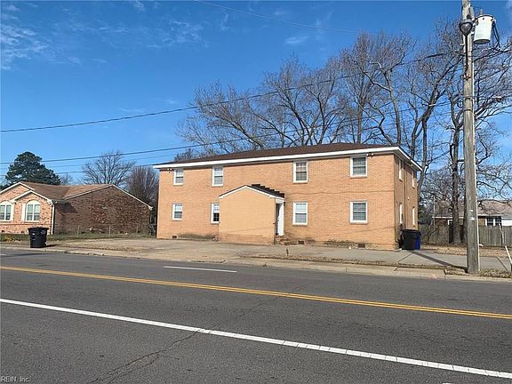 3rd image of 708 Portsmouth Blvd APT A