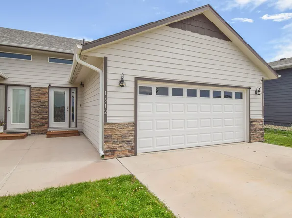 1612 E 69th St N, Sioux Falls, SD 57104