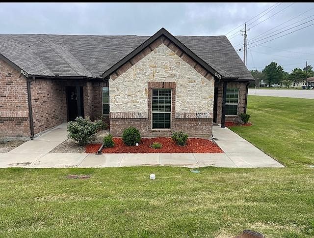 1st image of 501 Baylor Dr #1