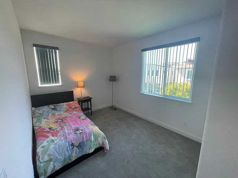 3229 Albany Ter — Photo 18