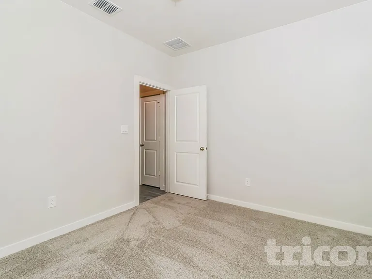 1528 Palo Verde Way — Photo 13