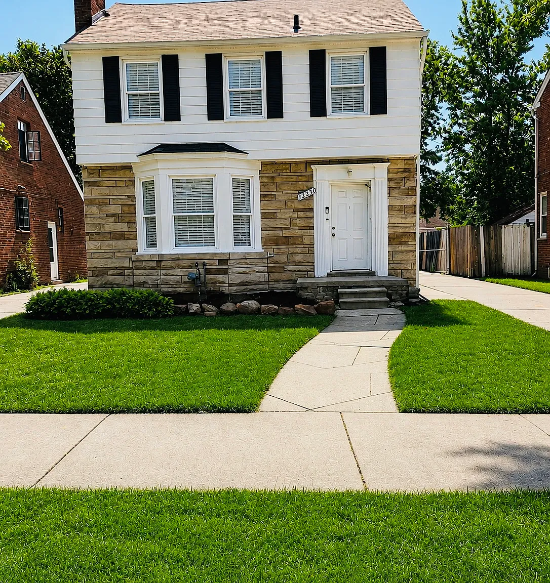 3 bed, 1.5 bath, 1426 sqft, $1,600 — Photo 1