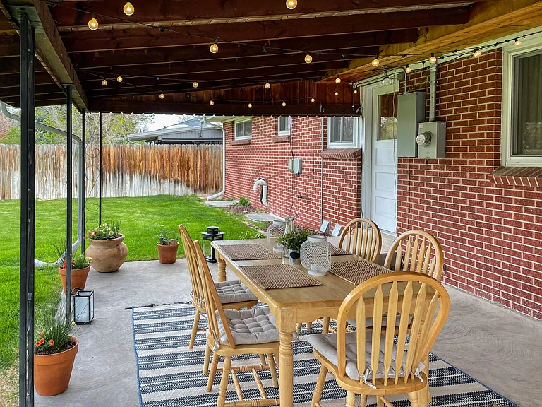 2551 S Ivy St — Photo 20