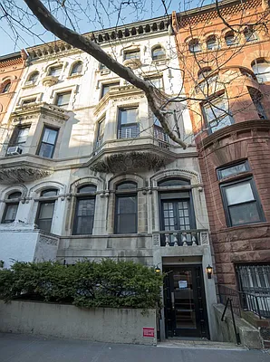 Rented by R New York | media 6
