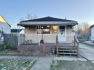 702 E Morehouse Ave, Hazel Park, MI 48030
