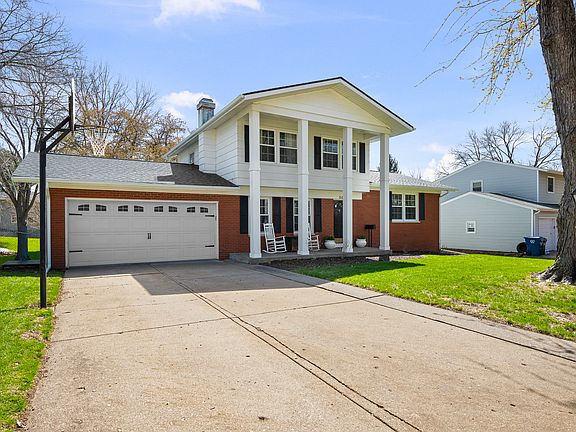 3rd image of 3403 Forest Rd