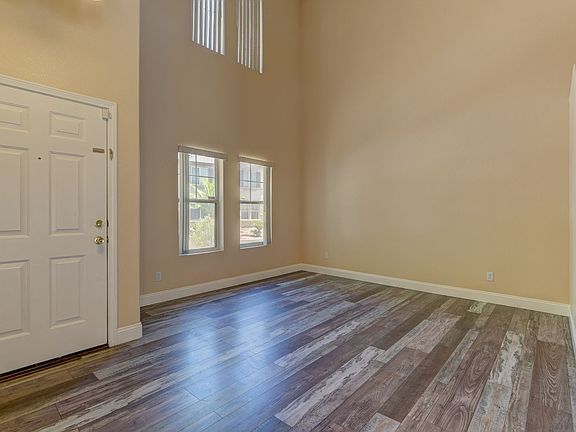 5th image of 5317 La Quinta Hills St