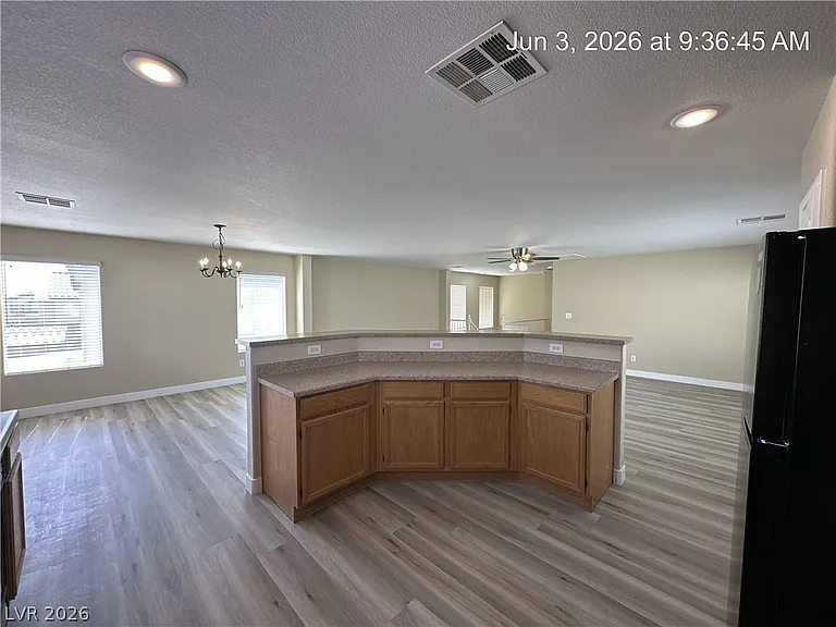 9754 Splendor Sky Ave — Photo 12