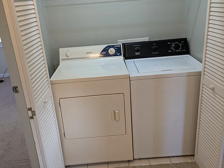 9605 S Lake Ridge Dr #6 — Photo 2