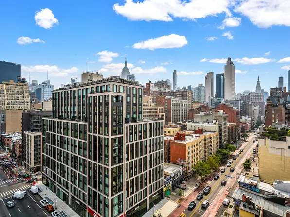 300 West 23rd Street image 11 of 12