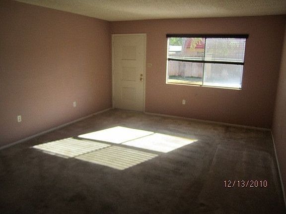 3rd image of 3415 W Del Monico Ln