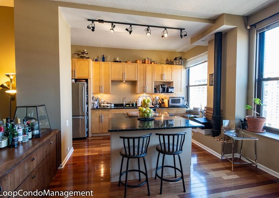 1st image of 600 S Dearborn St APT 1214
