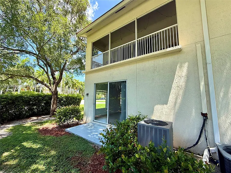 12572 Shoreline Dr #107 — Photo 22
