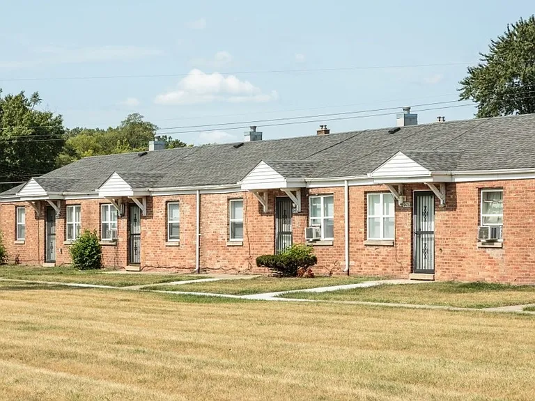2301 Waverly Dr — Photo 13