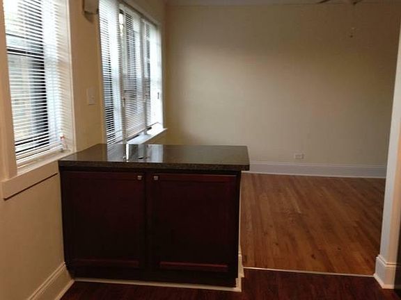 3rd image of 3211 W Sunnyside Ave APT 3F