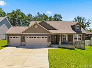 512 Hickory Knoll Dr, Troy, MO 63379