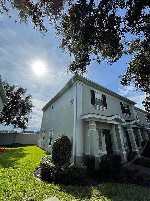 1st image of 10620 Savannah Wood Dr