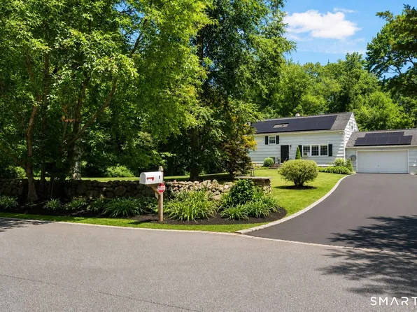 8 Ground Pine Road, Wilton, CT 06897
