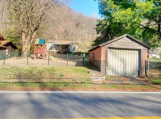 127 Warden Run Rd, Wheeling, WV 26003