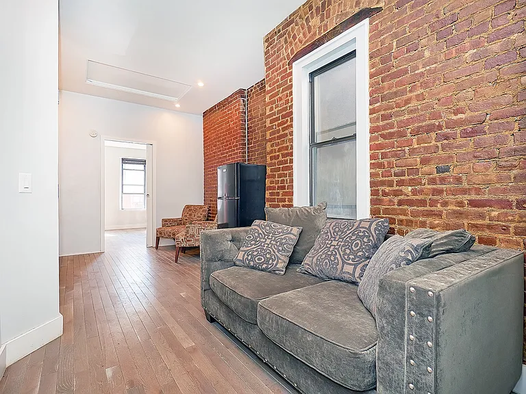 503 W 47th St #5F — Photo 6