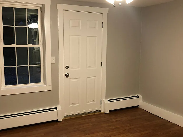 Rear — Photo 26