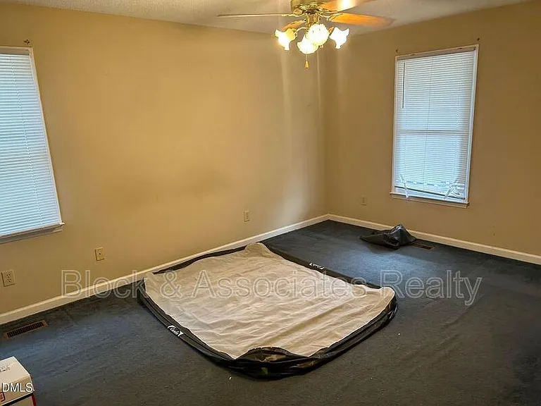 1521 Bricklanding Cir — Photo 4