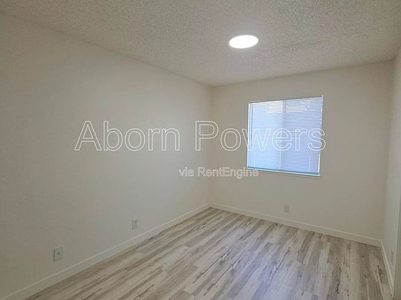 4th image of 1140 Melton Dr APT 2