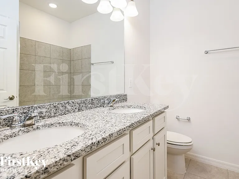 1172 Spokane Point — Photo 14