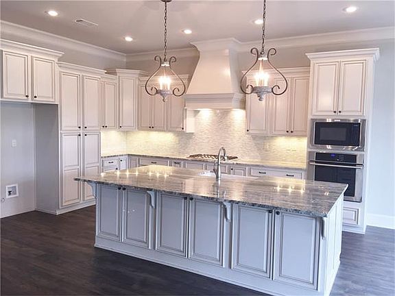 2nd image of 716 Poplar Creek Ct