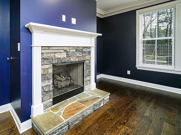 5th image of 1760 Davenport Drive