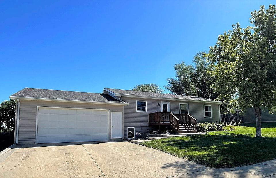 712 Two Rivers St, Fort Pierre, SD 57532 Zillow