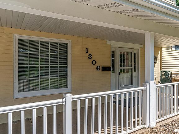 2nd image of 1306 Hillside Dr