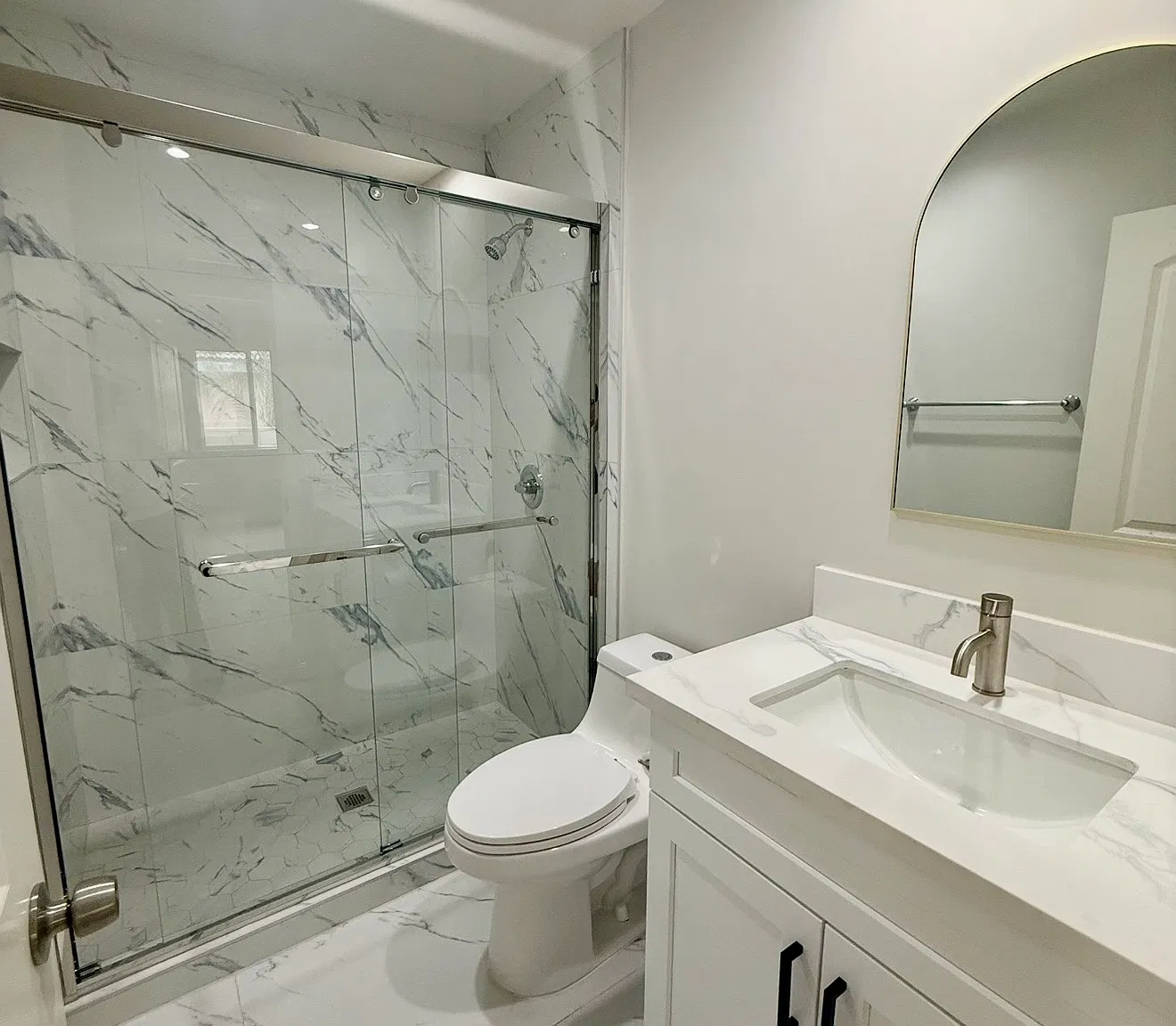 4 bed, 1258 sqft, $3,400 — Photo 4