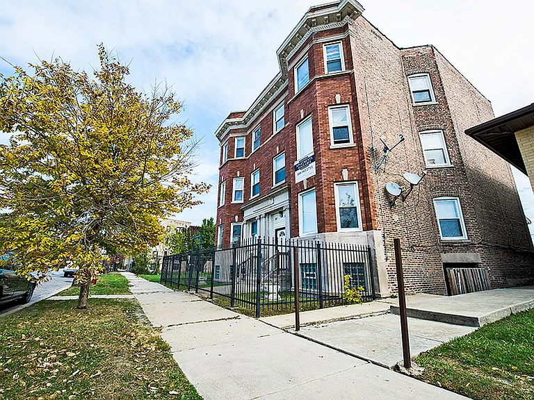 327-29 S Central Park Chicago, IL 60624 — Photo 20
