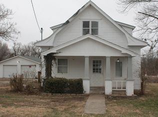 28174 Ellsworth St, Cross Timbers, MO 65634