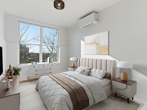 3rd image of 376 Montgomery St #Phb