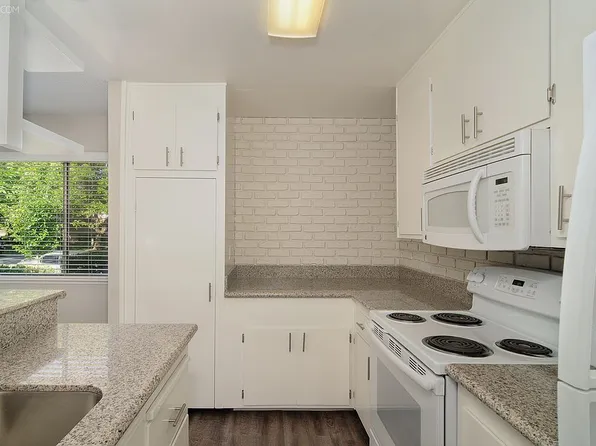 5092 Rhode Island Dr APT 1, Sacramento, CA 95841