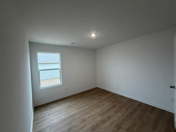 570 Shepherd St, Prairie Grove, AR