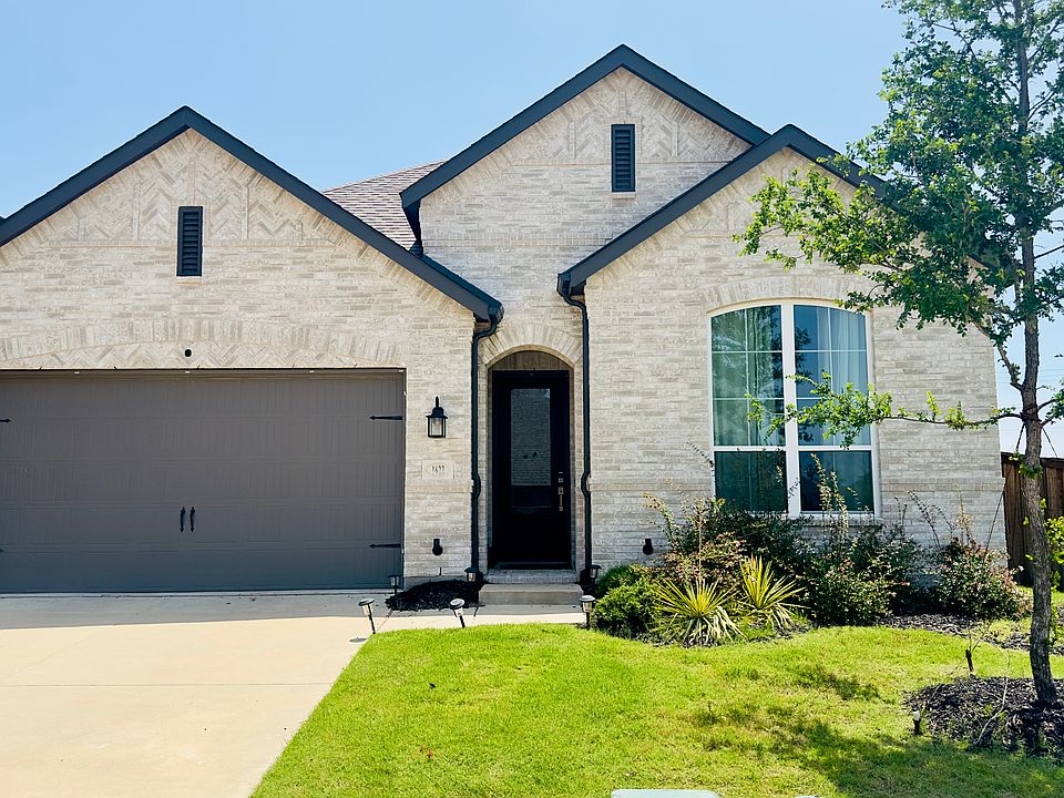 1st image of 1622 Holmwood Dr