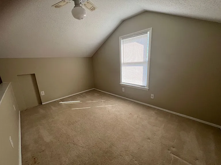 5300 Dandelion Dr — Photo 8