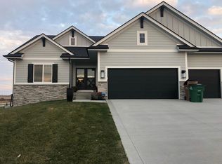 2613 NW Springbrooke Dr, Grimes, IA 50111