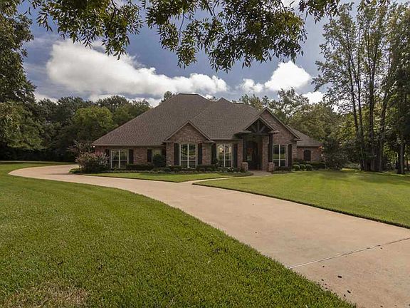 2nd image of 207 King Ct